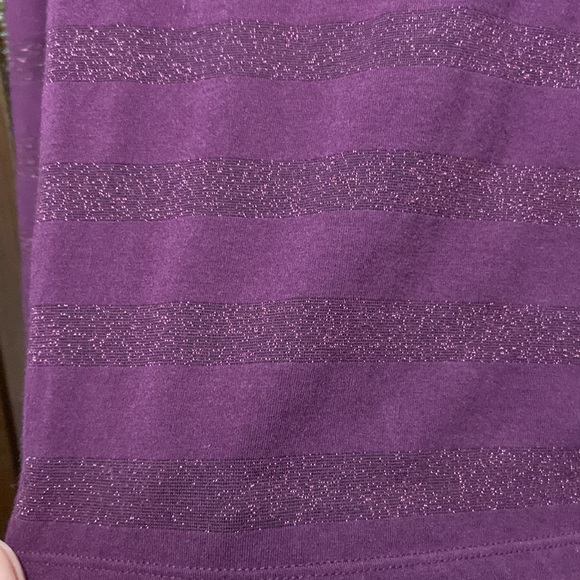 Talbot’s Tee - Picture 4 of 7